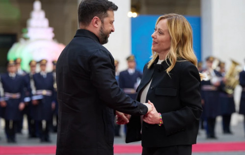 Мелоні півтори години тиснула на Зеленського, схиляючи до поступок Росії, – ЗМІ Мелоні півтори години тиснула на Зеленського, схиляючи до поступок Росії, – ЗМІ