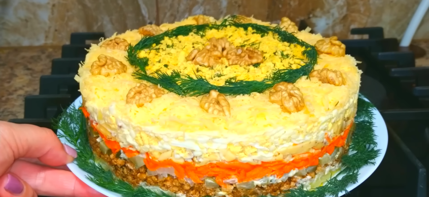 Обсмажила фарш з цим – і поклала у салат: через 4 години просочився, а смак – як у ресторані за 500 грн Обсмажила фарш з цим – і поклала у салат: через 4 години просочився, а смак – як у ресторані за 500 грн