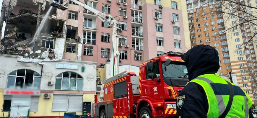 Постраждалі діти, зруйновані будинки та відсутність світла: наслідки терору РФ у Києві та області Постраждалі діти, зруйновані будинки та відсутність світла: наслідки терору РФ у Києві та області