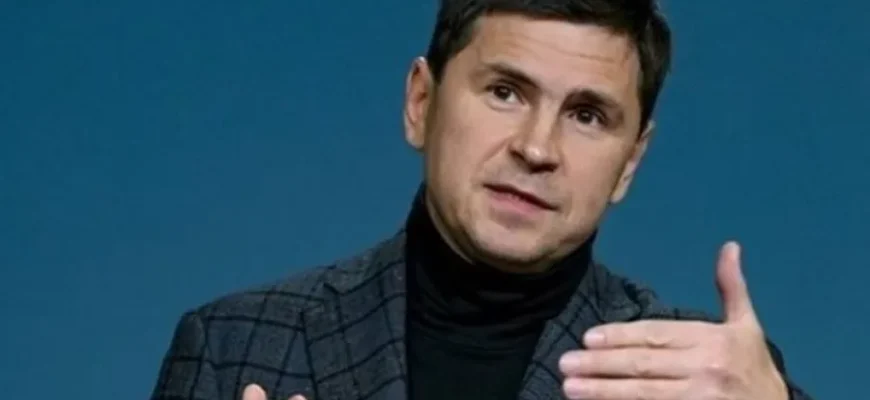 Потрібні правила, а не просто патріотичні гасла: Подоляк назвав умови повернення українців з-за кордону Потрібні правила, а не просто патріотичні гасла: Подоляк назвав умови повернення українців з-за кордону