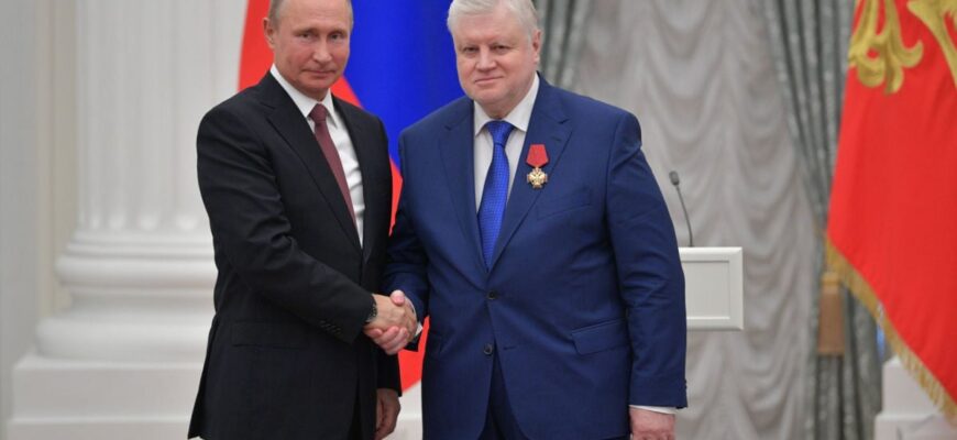 “Олів’є стає розкішшю”, – депутат Держдуми, який підтримує Путіна, раптово визнав занепад економіки РФ “Олів’є стає розкішшю”, – депутат Держдуми, який підтримує Путіна, раптово визнав занепад економіки РФ