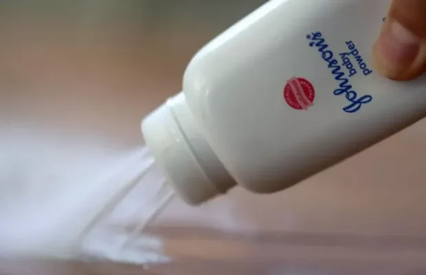 Рак після… дитячої присипки: Johnson & Johnson зобов’язали виплатити споживачам 40 млн компенсації Рак після… дитячої присипки: Johnson & Johnson зобов’язали виплатити споживачам 40 млн компенсації