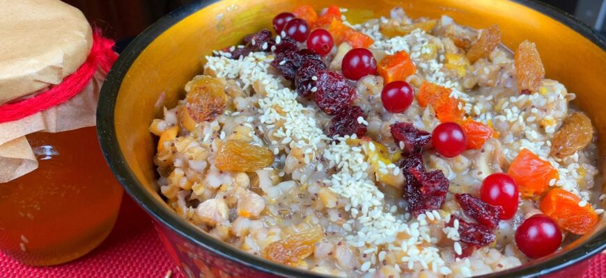 На Різдво 25 грудня готую кутю з кіноа та сухофруктами: традиційна святкова страва у сучасній інтерпретації На Різдво 25 грудня готую кутю з кіноа та сухофруктами: традиційна святкова страва у сучасній інтерпретації