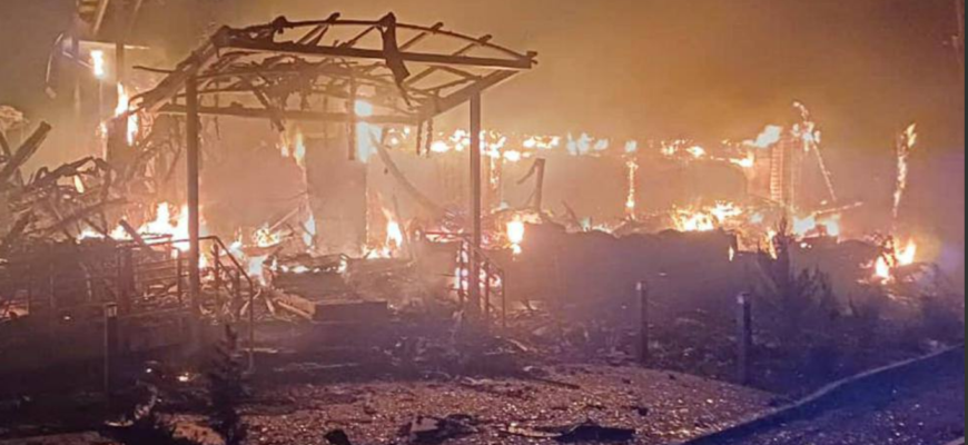 Різдвяне пекло: після нічної атаки в частині України немає ні світла, ні води, кадри лякають Різдвяне пекло: після нічної атаки в частині України немає ні світла, ні води, кадри лякають