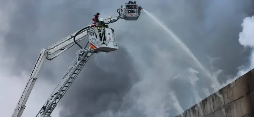 Росія б’є по цивільних об’єктах у День святого Миколая: реакція Зеленського Росія б’є по цивільних об’єктах у День святого Миколая: реакція Зеленського