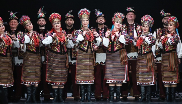 Розбиті носи та струс мозку: На Львівщині побили артистів національного ансамблю (ФОТО) Розбиті носи та струс мозку: На Львівщині побили артистів національного ансамблю (ФОТО)