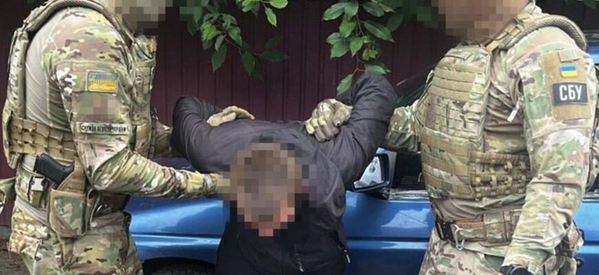 Готував удари по ТЕЦ: у Києві затримали подвійного агента РФ та Білорусі Готував удари по ТЕЦ: у Києві затримали подвійного агента РФ та Білорусі