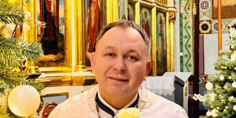 Чи можна колядувати під час жалоби за померлим родичем: священник відповів Чи можна колядувати під час жалоби за померлим родичем: священник відповів