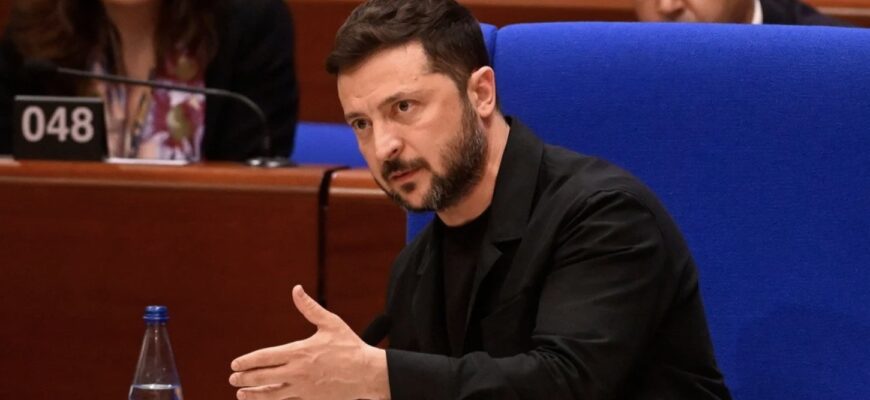 Зеленський зробив заяву про результати переговорів зі США щодо мирного плану Зеленський зробив заяву про результати переговорів зі США щодо мирного плану