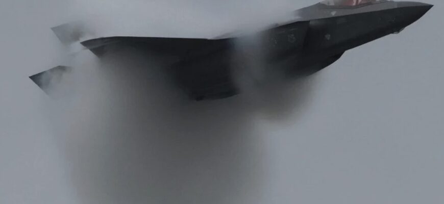 Атака по Україні: Польща підняла винищувачі Атака по Україні: Польща підняла винищувачі