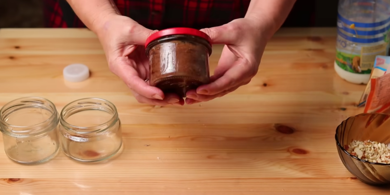 Рецепт кексу, який можна легко приготувати без міксера, світла та духовки