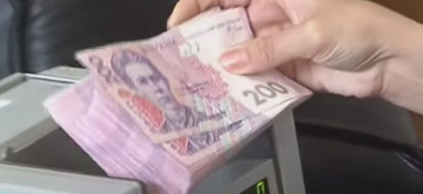 У ФОПів істерика: з січня зростуть усі обов’язкові платежі – нові суми У ФОПів істерика: з січня зростуть усі обов’язкові платежі – нові суми