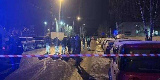 У Москві ліквідували двох поліціянтів, які брали участь у катуваннях українських полонених, ще двоє поранені, – ЗМІ У Москві ліквідували двох поліціянтів, які брали участь у катуваннях українських полонених, ще двоє поранені, – ЗМІ