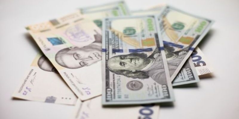 Українців чекає нова вартість долара та євро: яким буде курс Українців чекає нова вартість долара та євро: яким буде курс
