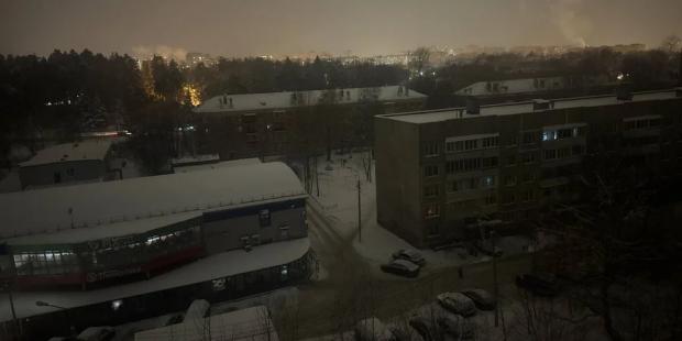 З Новим роком, росіяни!: У Домодєдові під Москвою і в одному з районів Петербурга зникла електрика (фото) З Новим роком, росіяни!: У Домодєдові під Москвою і в одному з районів Петербурга зникла електрика (фото)