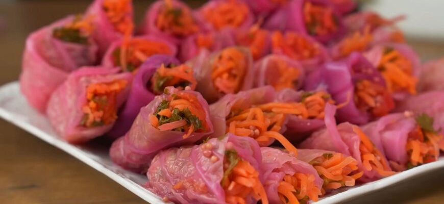 Зі звичайної капусти роблю оригінальну святкову закуску: ніхто з гостей не вірить, що все готується так просто Зі звичайної капусти роблю оригінальну святкову закуску: ніхто з гостей не вірить, що все готується так просто