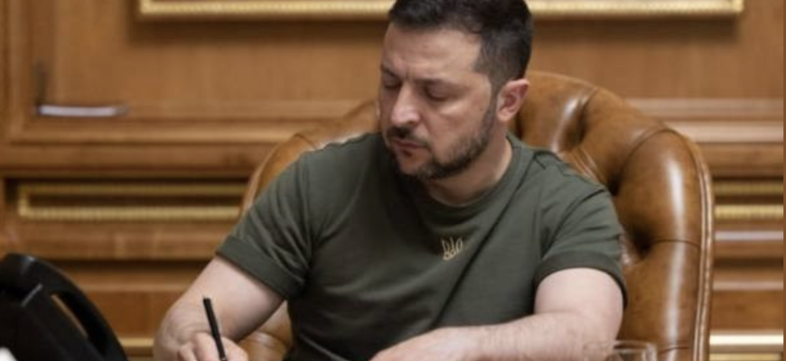 Тепер офіційно: указ вже підписано – генерала звільнили…. Тепер офіційно: указ вже підписано – генерала звільнили….