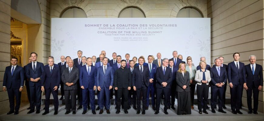 Великий крок: Зеленський, Макрон та Стармер підписали декларацію про миротворчі сили в Україні Великий крок: Зеленський, Макрон та Стармер підписали декларацію про миротворчі сили в Україні