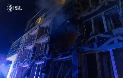 Внаслідок ворожого обстрілу Києва одна людина загинула, троє осіб постраждало, – ДСНС Внаслідок ворожого обстрілу Києва одна людина загинула, троє осіб постраждало, – ДСНС
