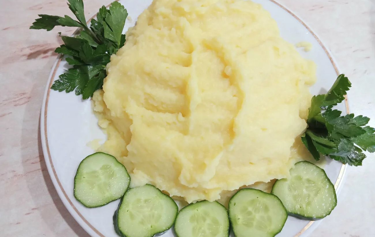 Експерти у галузі кулінарії розповіли, як швидко приготувати смачне картопляне пюре – рецепт