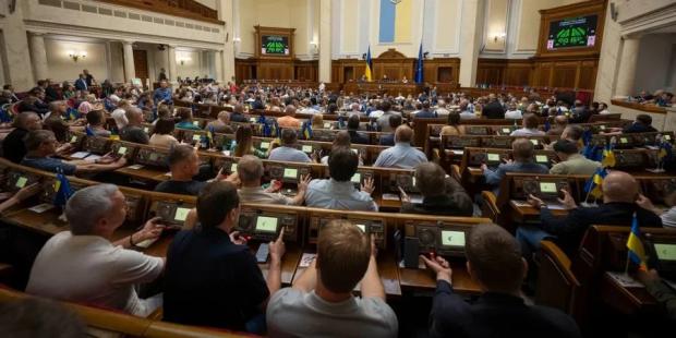 Цього не було лише на початку повномасштабного вторгнення: Керівник САП розповів, які суми нардепи отримували “в конвертах” Цього не було лише на початку повномасштабного вторгнення: Керівник САП розповів, які суми нардепи отримували “в конвертах”