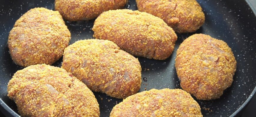 3 шеф-кухарів запитали, чим краще замінити хліб в котлетах: всі дали однакову відповідь – 3 інгредієнти 3 шеф-кухарів запитали, чим краще замінити хліб в котлетах: всі дали однакову відповідь – 3 інгредієнти