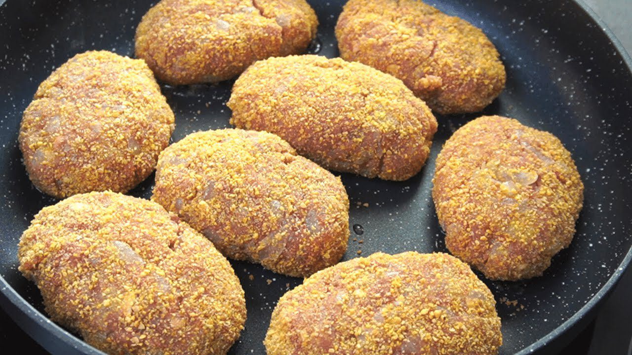 Господині розповіли, який компонент у складі псує смак котлет