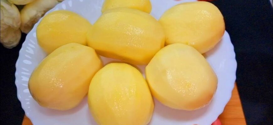 Перед варінням додаю 1 ложку – і картопля не розварюється: пюре виходить пухким, а клопоту – нуль Перед варінням додаю 1 ложку – і картопля не розварюється: пюре виходить пухким, а клопоту – нуль