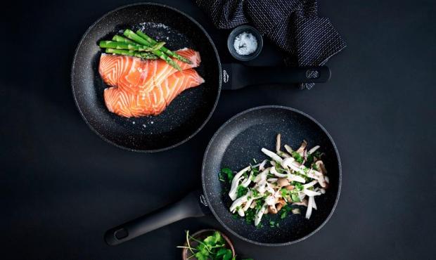 Антипригарний посуд може повільно вбивати печінку: Вчені зробили попередження Антипригарний посуд може повільно вбивати печінку: Вчені зробили попередження