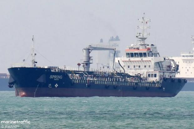 Танкер Range Vale багато разів змінював назву і порт приписки. Але як і раніше залюбки возить нелегальну російську нафту