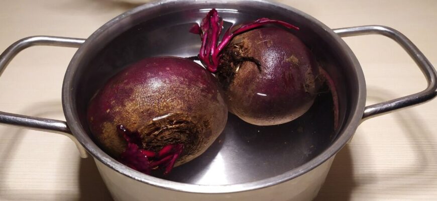 Кидаю це у каструлю під час варіння буряка – колір яскравий – і жодного запаху на кухні немає Кидаю це у каструлю під час варіння буряка – колір яскравий – і жодного запаху на кухні немає