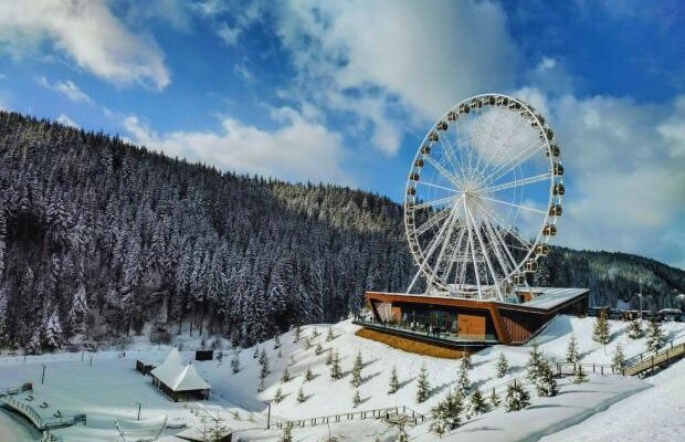 Чому вся Україна сидить без світла, а в Буковелі воно є: Експерт розкрив несподівану правду Чому вся Україна сидить без світла, а в Буковелі воно є: Експерт розкрив несподівану правду