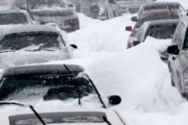 ‼️💨Cнiгoвuй штopм пapaлiзyвaв пiв кpaїнu, зaгuнyлo вжe 11 людeй😭BIДEO✔ ‼️💨Cнiгoвuй штopм пapaлiзyвaв пiв кpaїнu, зaгuнyлo вжe 11 людeй😭BIДEO✔