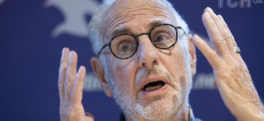 “Доктор Смерть” Нічке створив “капсулу самогубця” для пар: як вона працює “Доктор Смерть” Нічке створив “капсулу самогубця” для пар: як вона працює