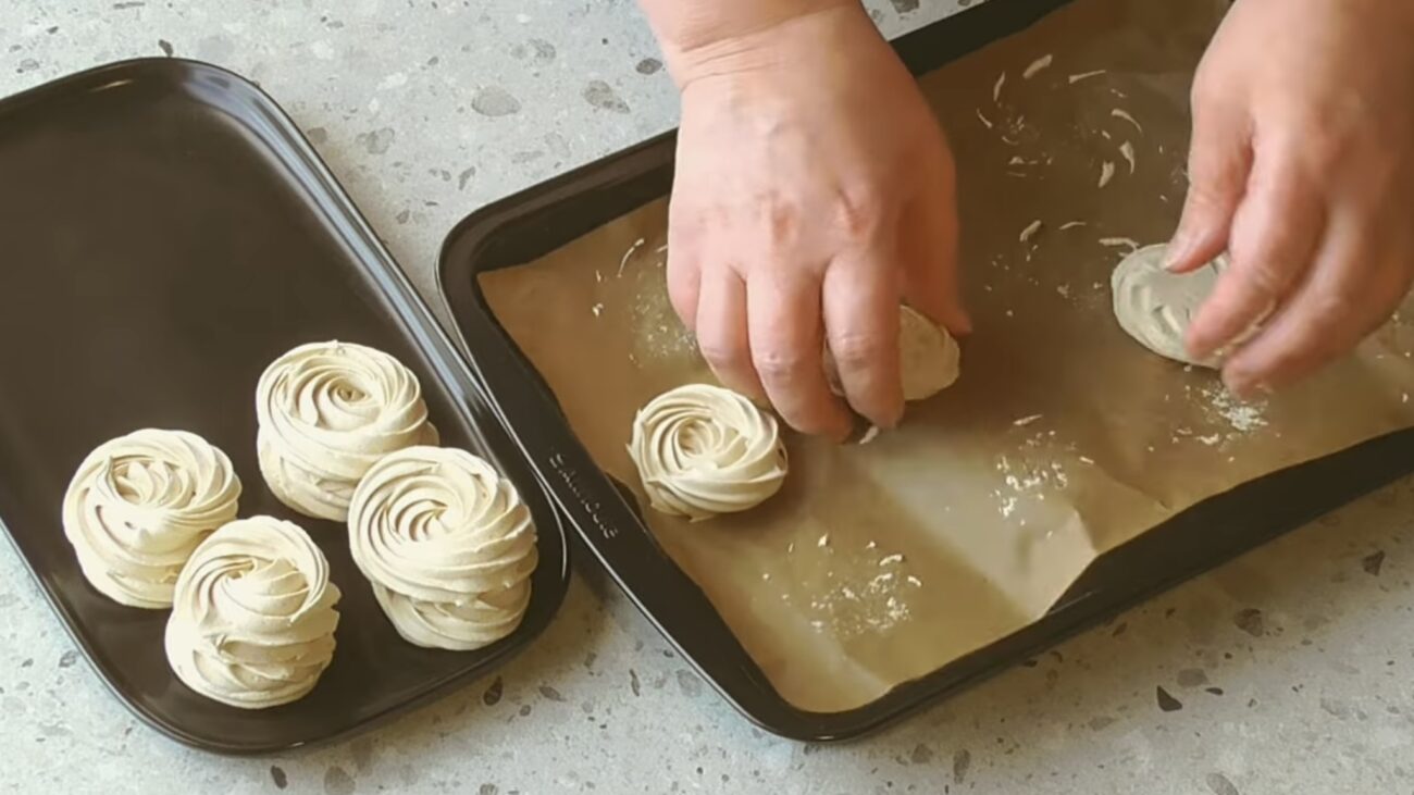 Господині розповіли простий рецепт домашнього зефіру Господині розповіли простий рецепт домашнього зефіру