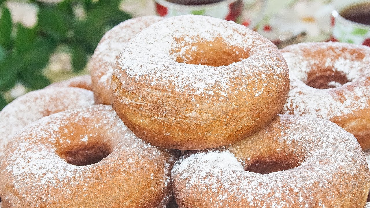 Кулінари поділились рецептом найсмачніших пончиків на сковороді Кулінари поділились рецептом найсмачніших пончиків на сковороді