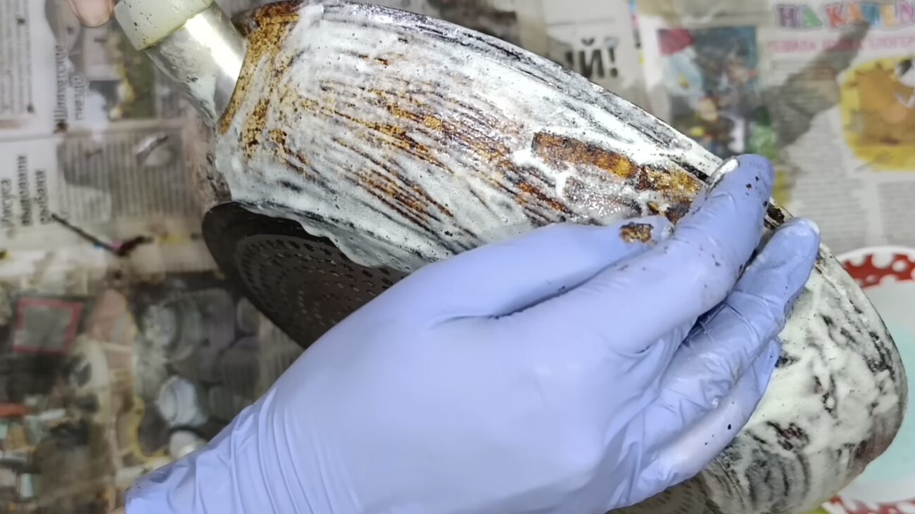 Господині розповіли, як легко привести до ладу стару сковорідку Господині розповіли, як легко привести до ладу стару сковорідку