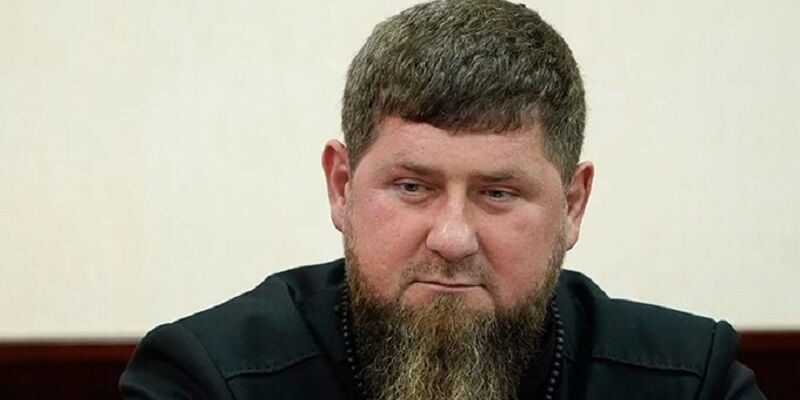Кадиров кинувся “доводити вірність” Москві на тлі тяжкої хвороби – ЗМІ озвучили три умови Кремля Кадиров кинувся “доводити вірність” Москві на тлі тяжкої хвороби – ЗМІ озвучили три умови Кремля