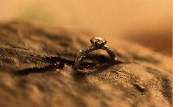 «Кохання, хліб та вишиванка»: Євген Клопотенко заручився з коханою в українському стилі «Кохання, хліб та вишиванка»: Євген Клопотенко заручився з коханою в українському стилі