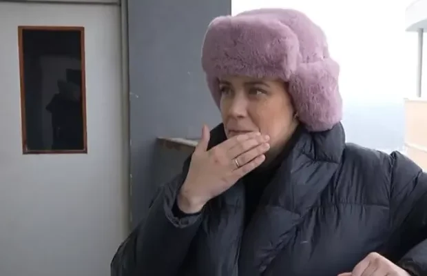 Колись вона мріяла про красивий краєвид: Вагітна киянка стала полонянкою свого житла (відео) Колись вона мріяла про красивий краєвид: Вагітна киянка стала полонянкою свого житла (відео)