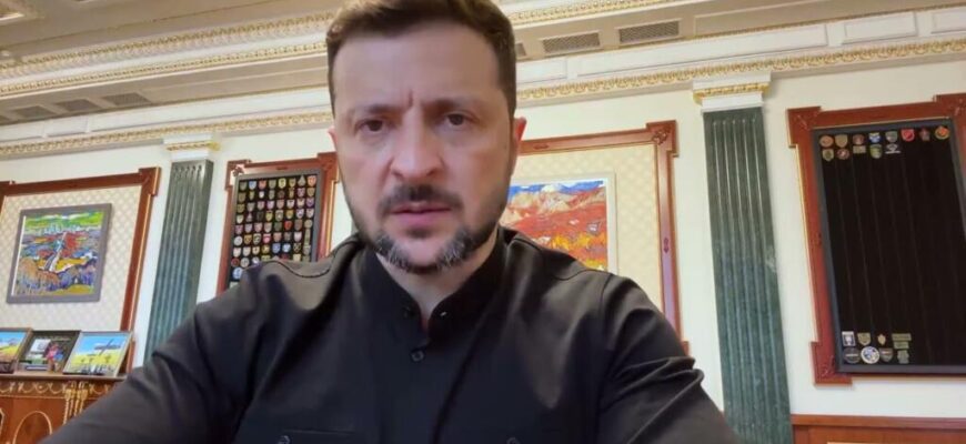 Зеленський чорніший за хмару: президент вийшов з терміновою заявою Зеленський чорніший за хмару: президент вийшов з терміновою заявою