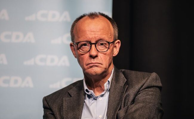 Мерц: Україна має забезпечити, щоб молоді чоловіки не виїжджали з країни Мерц: Україна має забезпечити, щоб молоді чоловіки не виїжджали з країни