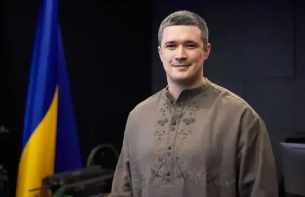 “Ми почали суттєве перезавантаження”: Зеленський запропонував несподіваному кандидату стати новим міністром оборони “Ми почали суттєве перезавантаження”: Зеленський запропонував несподіваному кандидату стати новим міністром оборони