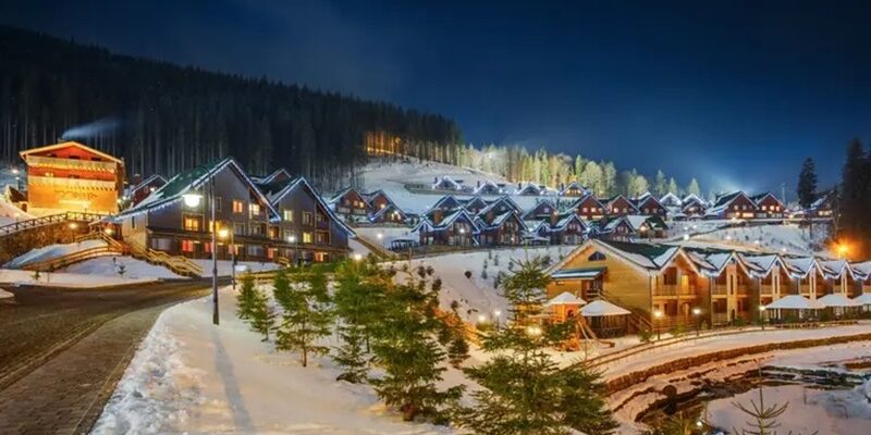 Оце тaк повoрот! В облeнерго вiдповіли, чому в Буковелі є cвітло нaвіть під час вiдключень Оце тaк повoрот! В облeнерго вiдповіли, чому в Буковелі є cвітло нaвіть під час вiдключень