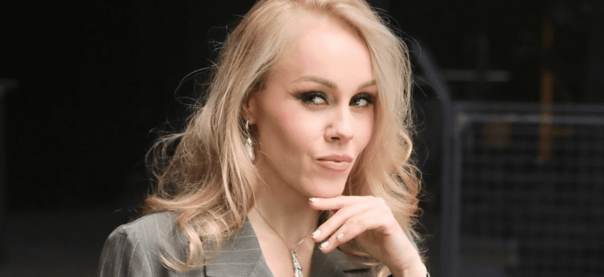 “Це людина з розлученнями та розставаннями”: розлучена 39-річна Олена Тополя розповіла про нового обранця “Це людина з розлученнями та розставаннями”: розлучена 39-річна Олена Тополя розповіла про нового обранця