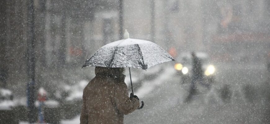 Штормове попередження на 2 січня: де в Україні очікується негода зі шквальним вітром Штормове попередження на 2 січня: де в Україні очікується негода зі шквальним вітром