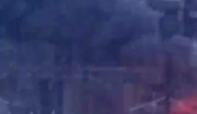 Видно полум’я в небі: дрони атакували одну з найпотужніших електростанцій РФ Видно полум’я в небі: дрони атакували одну з найпотужніших електростанцій РФ