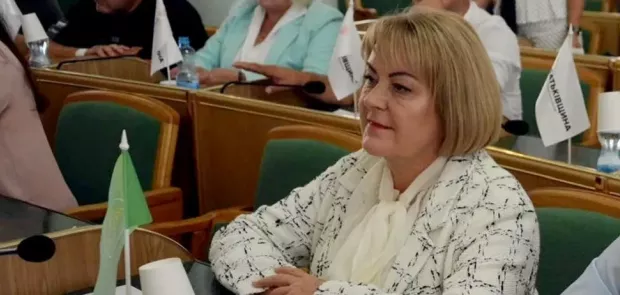 Сережки Dior, новий Porsche і не тільки: Що задекларувала ексголова Хмельницької МСЕК Крупа після виходу з СІЗО Сережки Dior, новий Porsche і не тільки: Що задекларувала ексголова Хмельницької МСЕК Крупа після виходу з СІЗО