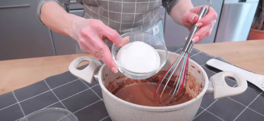 Шоколадний крем із характером: дешево, просто і виглядає як преміальний десерт за 100 доларів Шоколадний крем із характером: дешево, просто і виглядає як преміальний десерт за 100 доларів