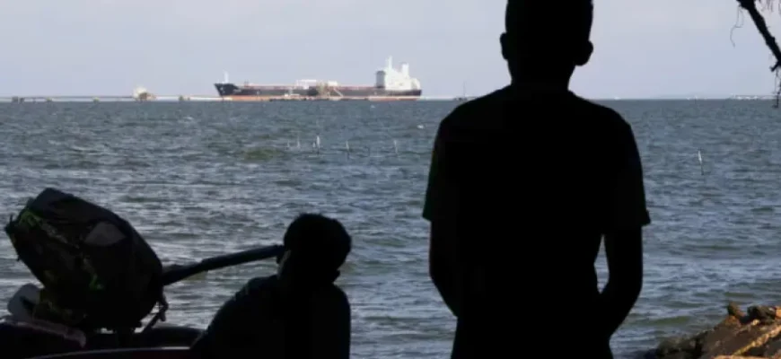 США знову зупинили танкер РФ у Карибському басейні, – WSJ США знову зупинили танкер РФ у Карибському басейні, – WSJ